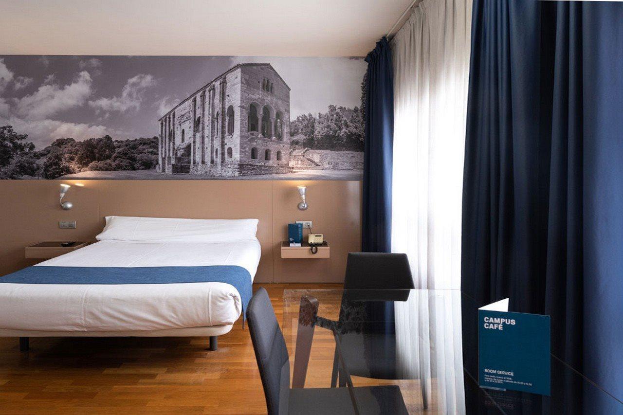 Aparthotel Campus Oviedo Ngoại thất bức ảnh