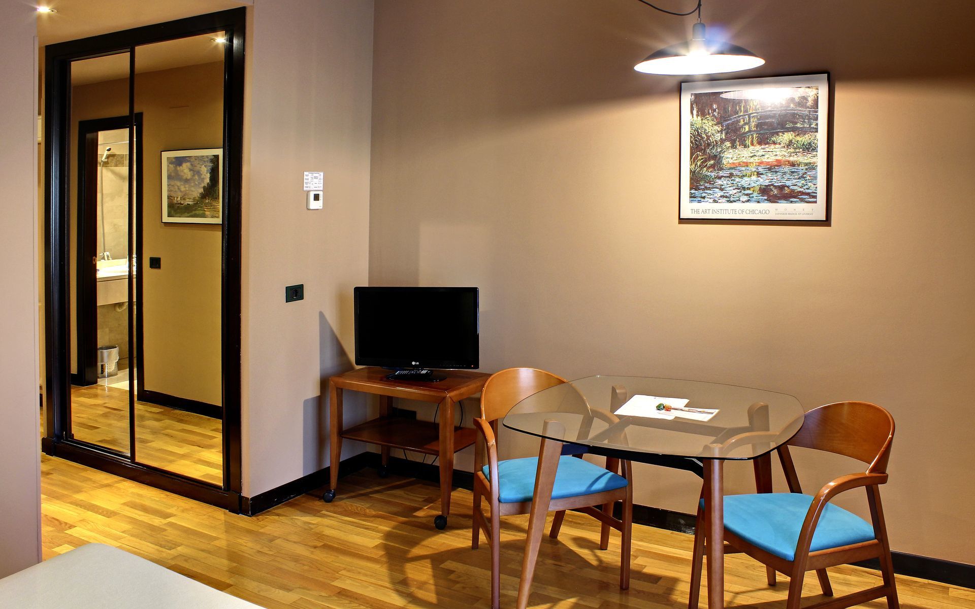 Aparthotel Campus Oviedo Ngoại thất bức ảnh