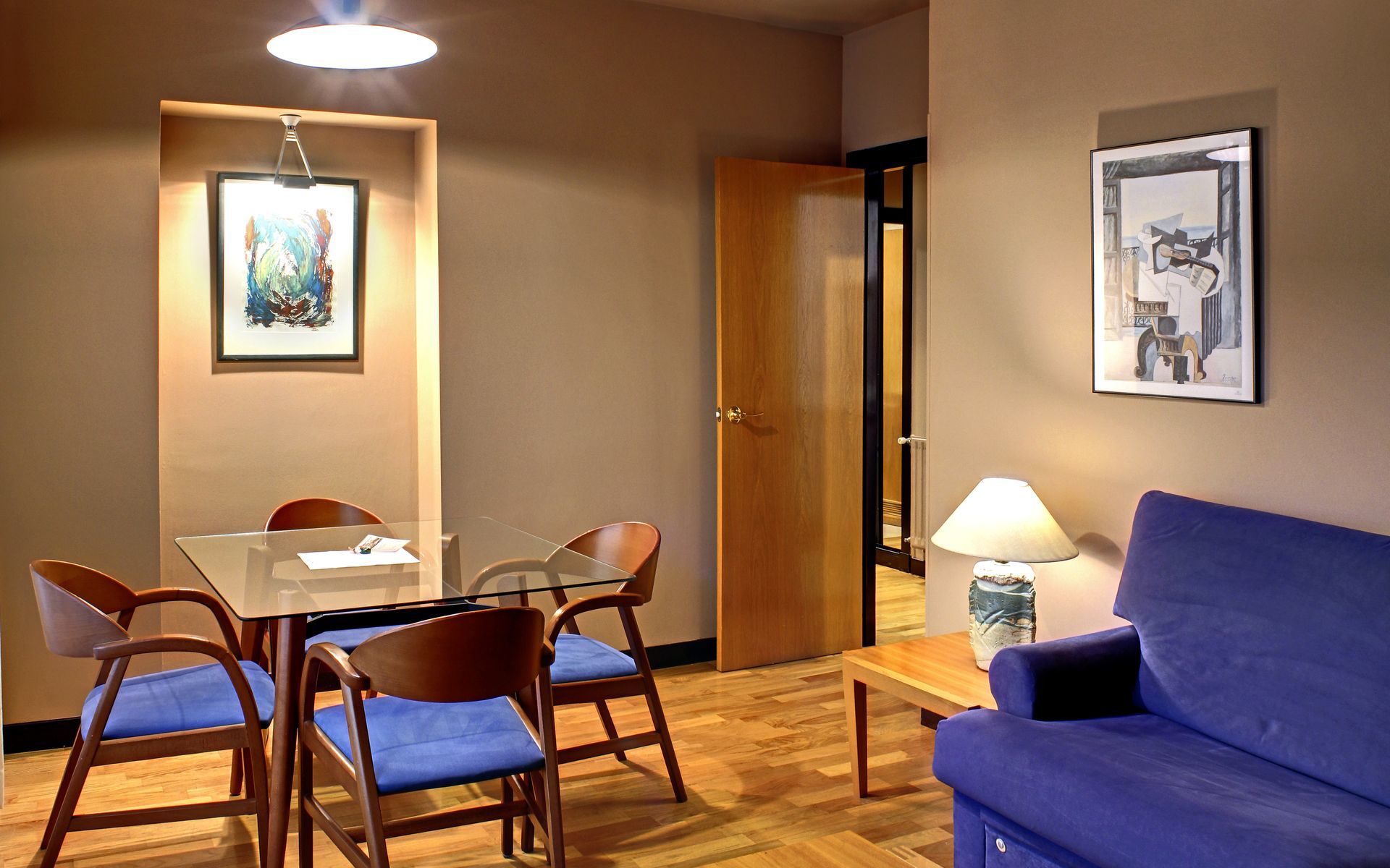 Aparthotel Campus Oviedo Ngoại thất bức ảnh
