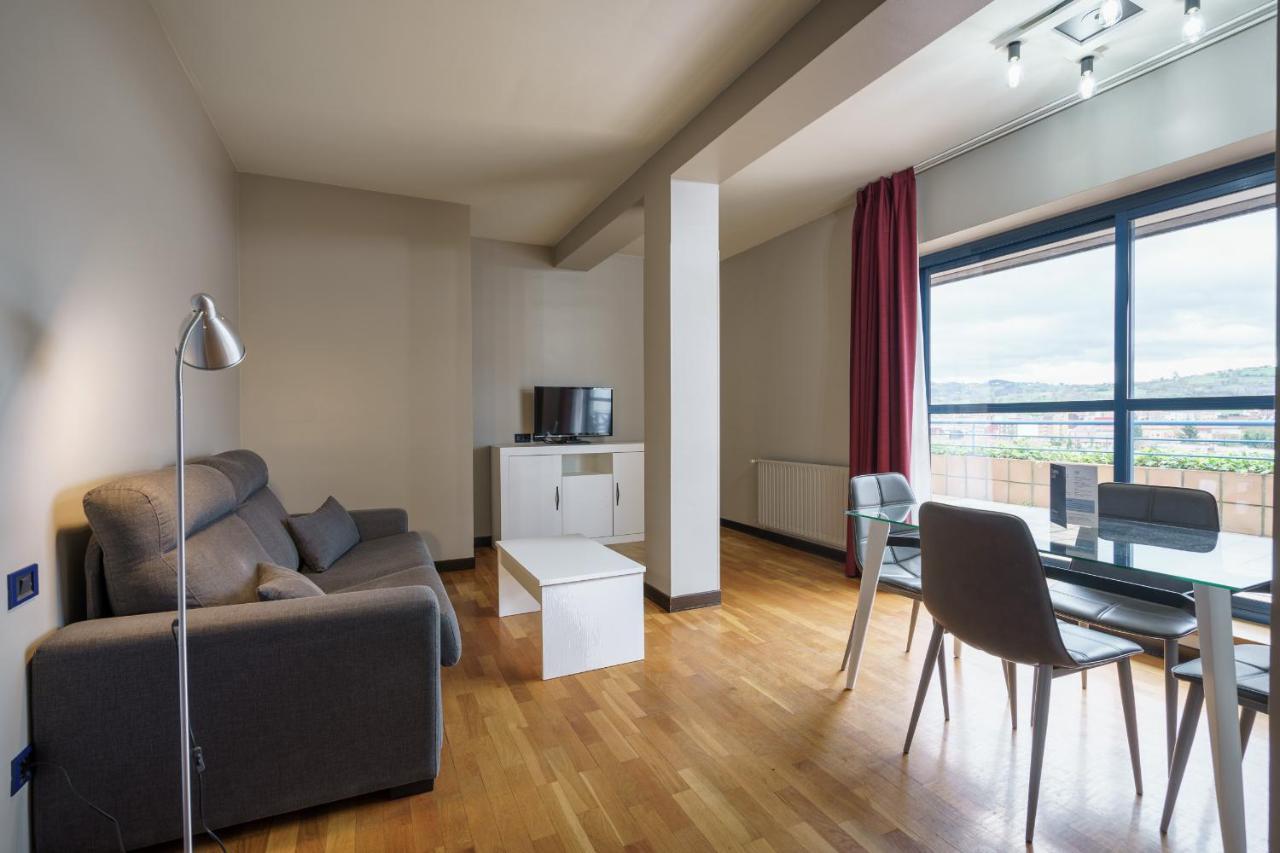 Aparthotel Campus Oviedo Ngoại thất bức ảnh